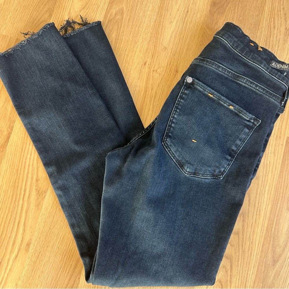 H&M Shaping Skinny Jeans Size 30